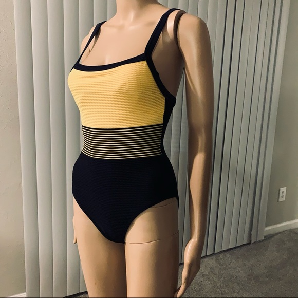BodyID slimming one piece swimwear - Picture 2 of 10